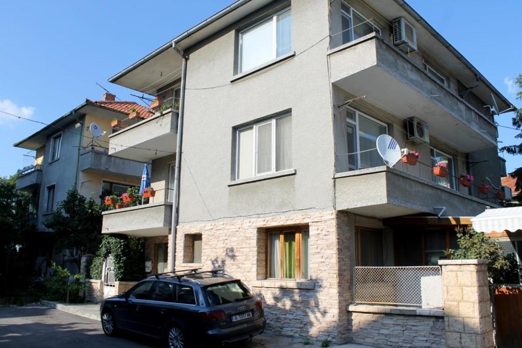 Sunny Day Apartment Pomorie Exterior photo